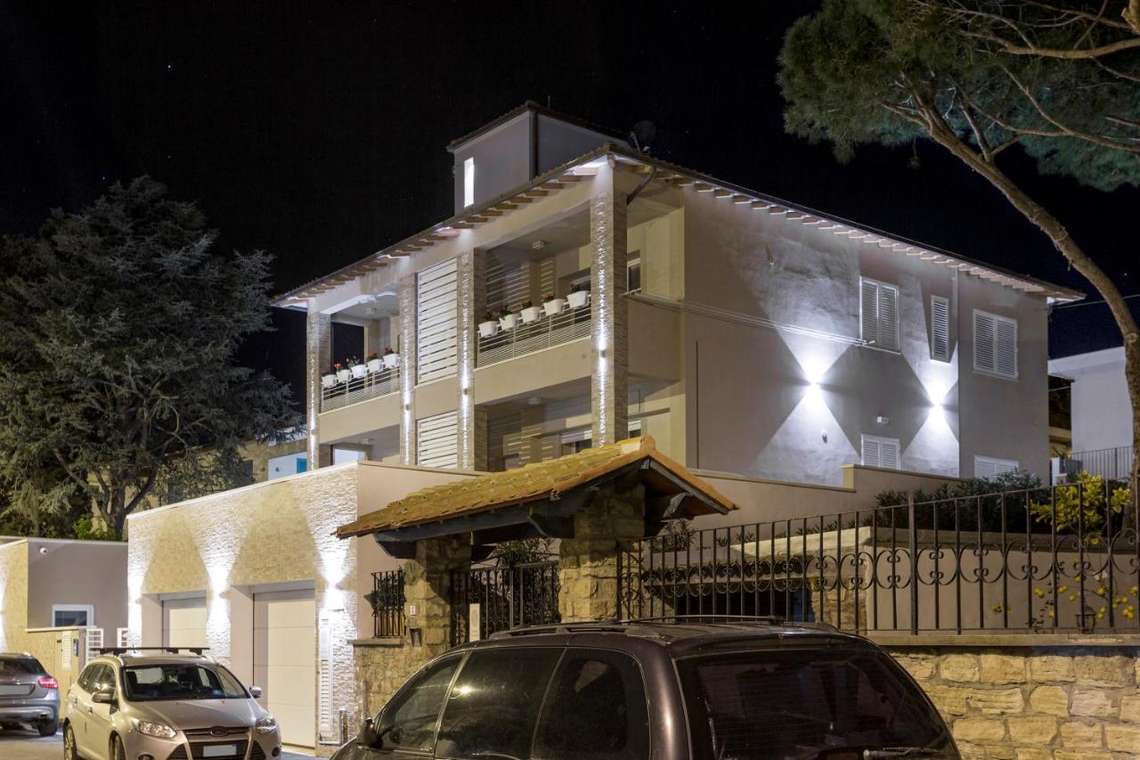 Prima Dell'Elba Family Apartments Piombino Exterior foto