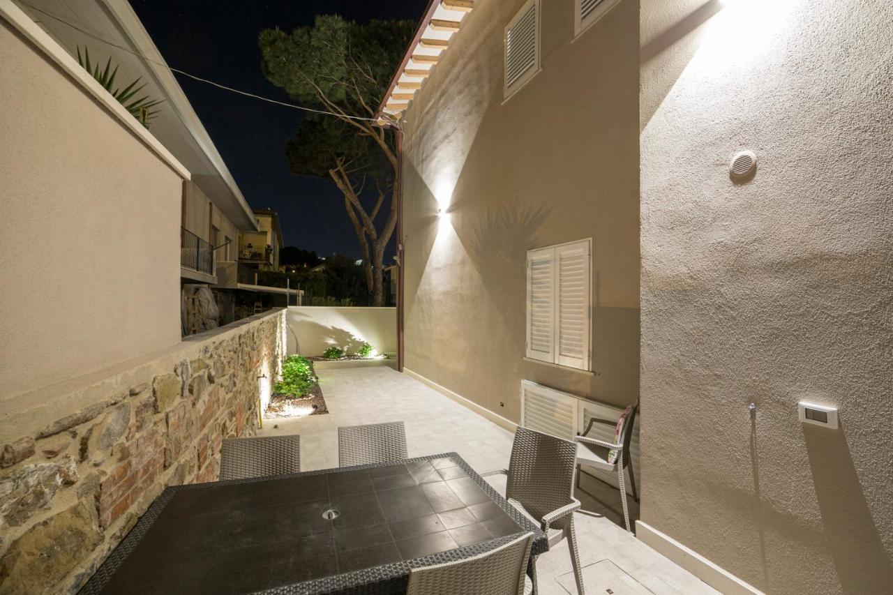 Prima Dell'Elba Family Apartments Piombino Exterior foto
